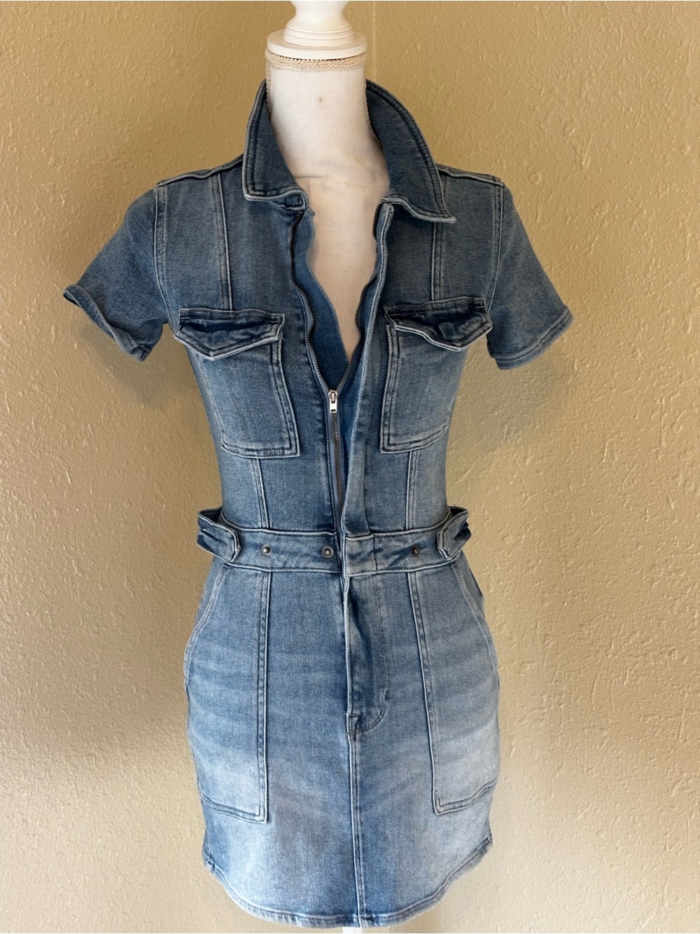 Good American Dark Blue Denim Short-Sleeve Zip Dress - Picture 5 of 11